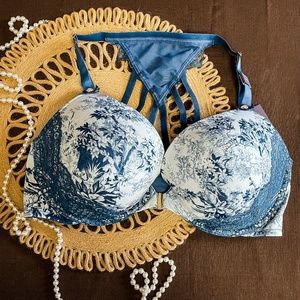 Cacique Blue and White Lace Bra